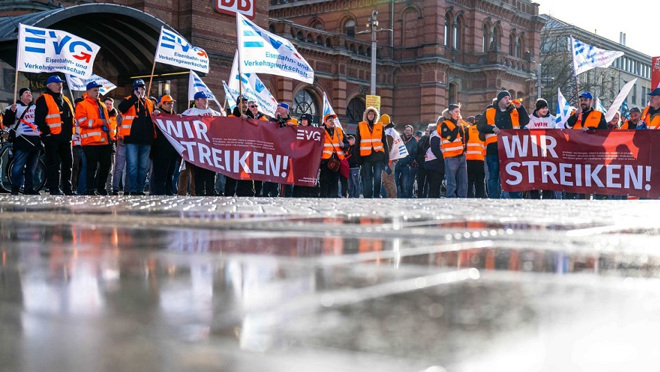 Punonjesit 24 ore greve, rikthehen linjat e transportit ne Gjermani